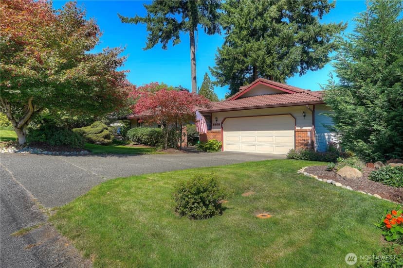 Property photo for 5809 49th Street Ct W, University Place photo 2