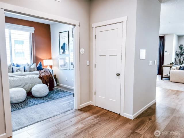 Property photo for 709 S 26th Place, Ridgefield photo 5