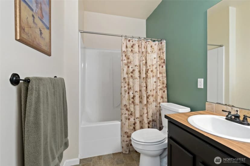 Property photo for 19121 87th Avenue Ct E, Puyallup photo 10