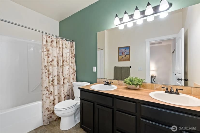 Property photo for 19121 87th Avenue Ct E, Puyallup photo 19