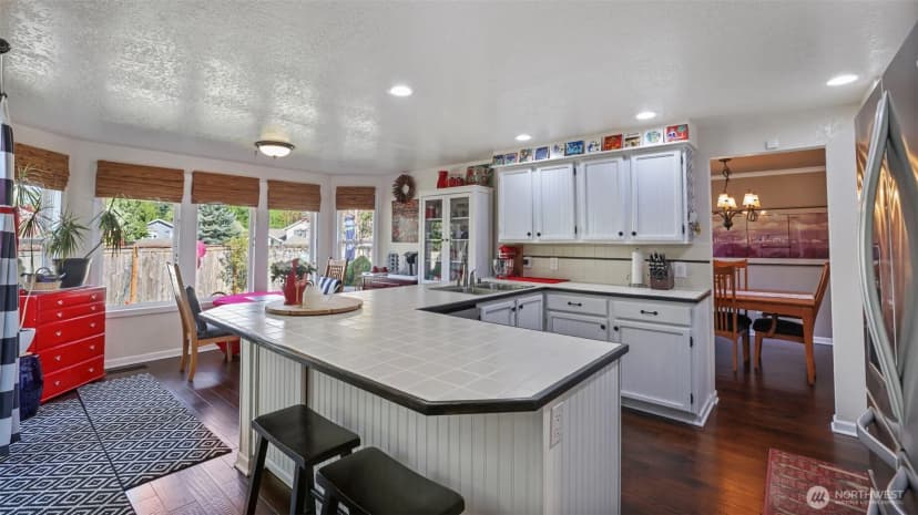 Property photo for 18201 154th Place Se, Renton photo 10