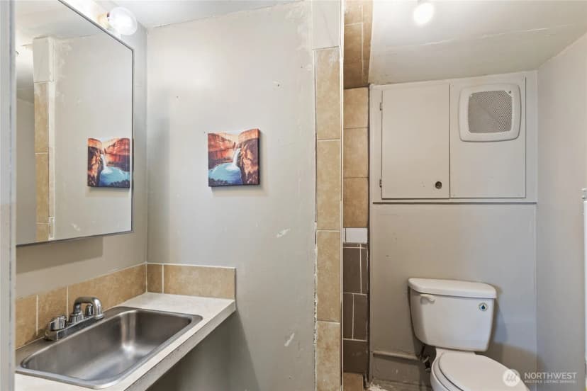 Property photo for 2202 Ne 9th Place, Renton photo 18
