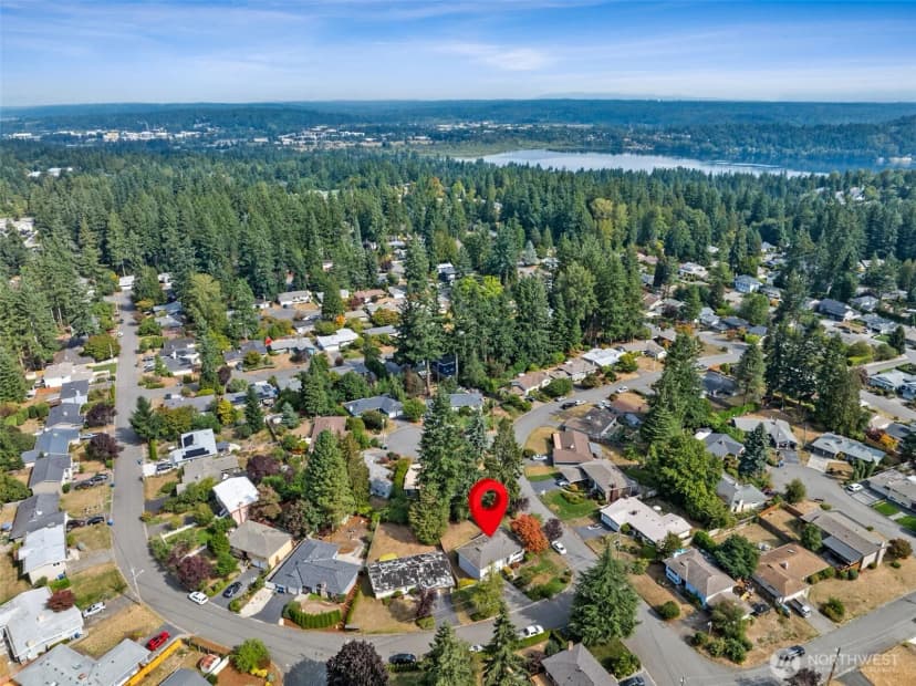 Property photo for 16518 Ne 25th Place, Bellevue photo 23