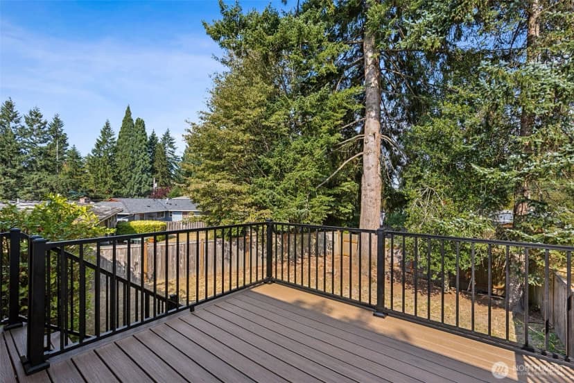 Property photo for 16518 Ne 25th Place, Bellevue photo 8