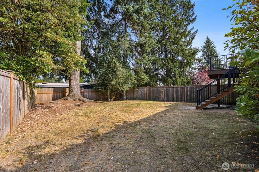Property photo for 16518 Ne 25th Place, Bellevue photo 21