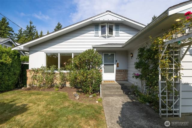 Property photo for 1508 E Maplewood Avenue, Bellingham