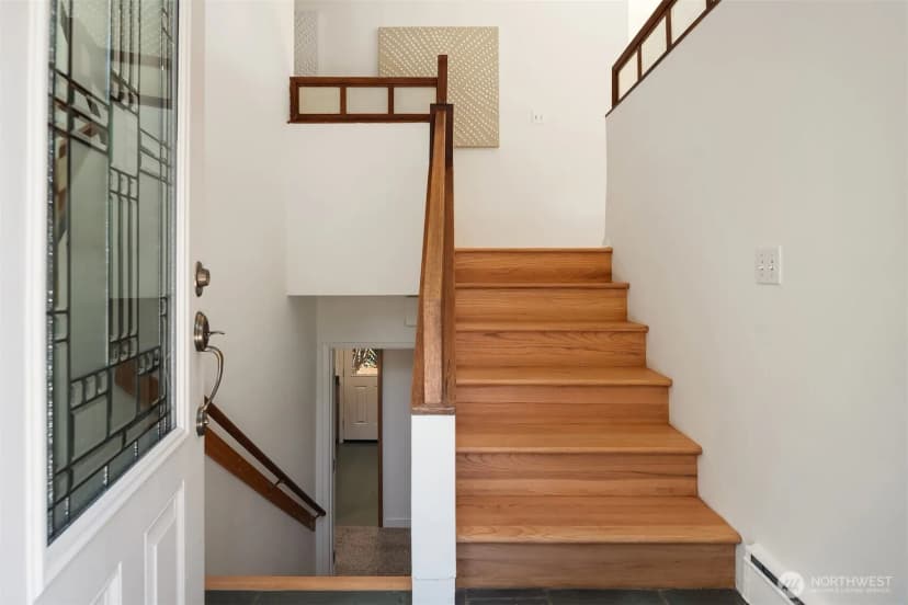 Property photo for 6726 48th Avenue Sw, Seattle photo 6