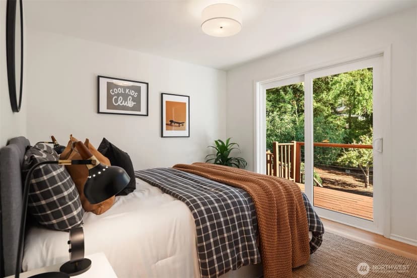 Property photo for 6726 48th Avenue Sw, Seattle photo 20