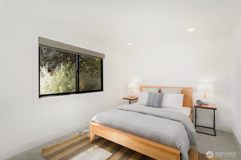 Property photo for 3812 E Crockett Street, Seattle photo 18