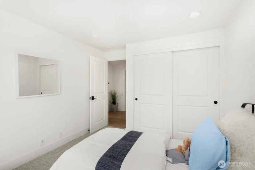 Property photo for 3812 E Crockett Street, Seattle photo 21