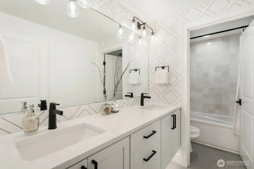 Property photo for 3812 E Crockett Street, Seattle photo 23
