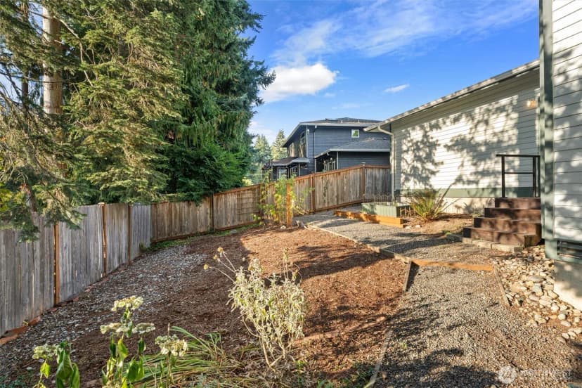 Property photo for 21324 93rd Place Sw, Edmonds photo 34