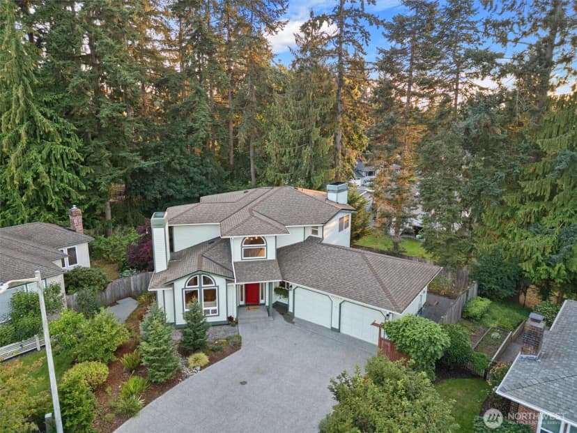 Property photo for 21324 93rd Place Sw, Edmonds photo 2