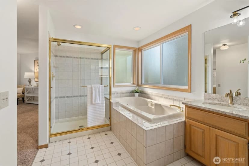 Property photo for 21324 93rd Place Sw, Edmonds photo 21