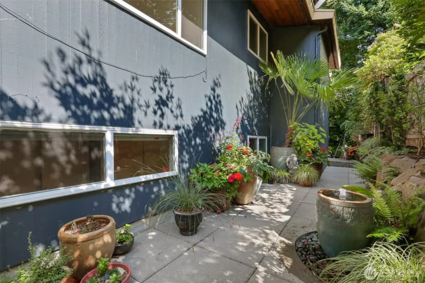 Property photo for 8751 29th Avenue Nw, Seattle photo 33