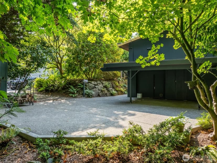 Property photo for 8751 29th Avenue Nw, Seattle photo 38
