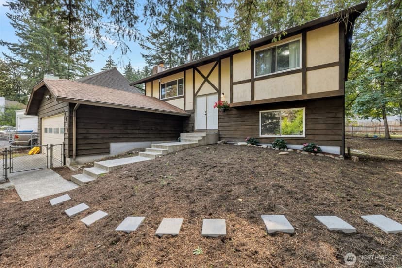 Property photo for 18409 Se 263rd St, Covington