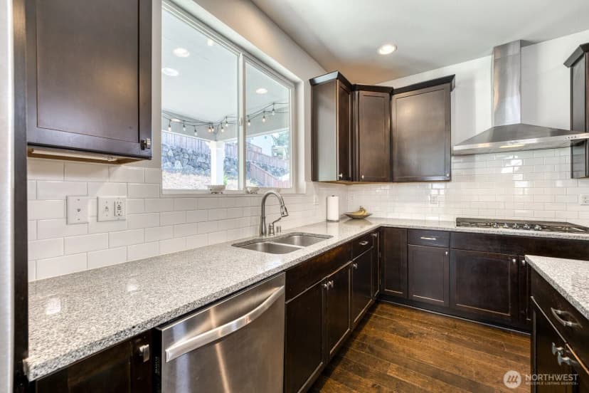 Property photo for 10549 Sentinel Drive, Gig Harbor photo 11
