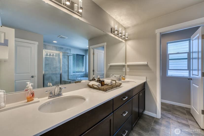 Property photo for 10549 Sentinel Drive, Gig Harbor photo 21