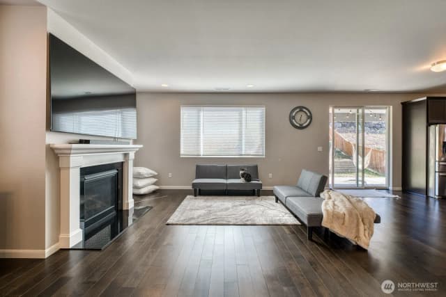 Property photo for 10549 Sentinel Drive, Gig Harbor photo 4
