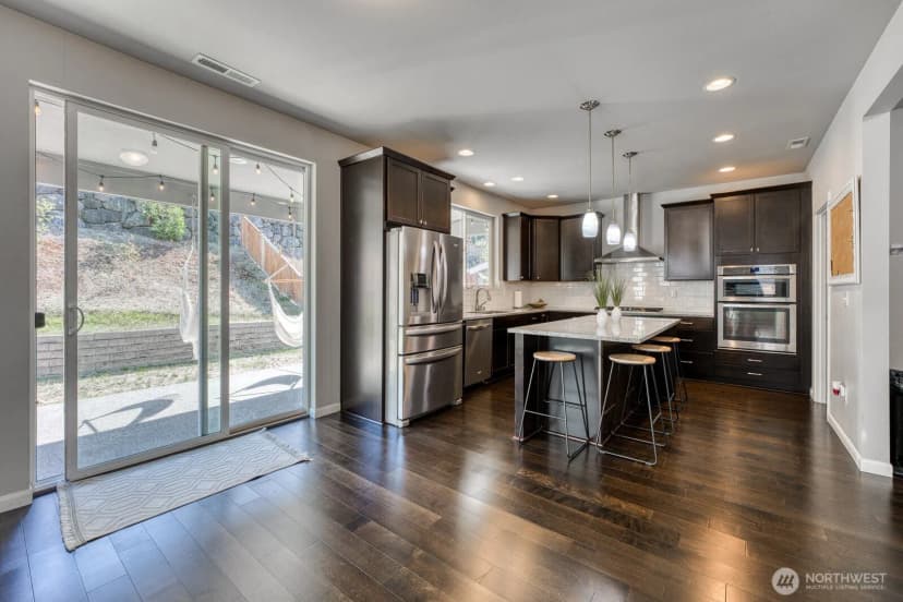 Property photo for 10549 Sentinel Drive, Gig Harbor photo 8