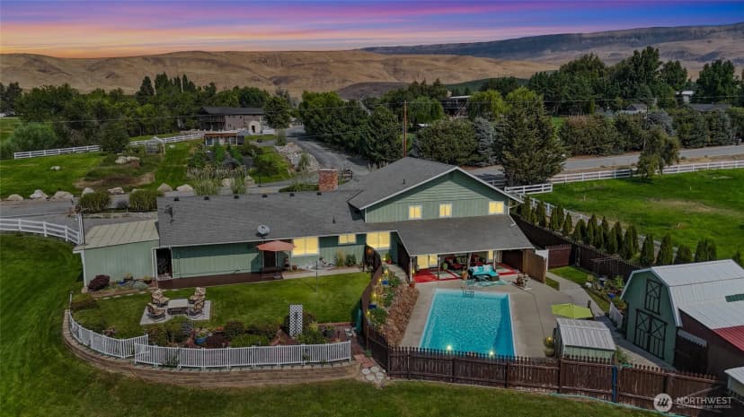 Property photo for 2716 8th Street Ne, East Wenatchee photo 38