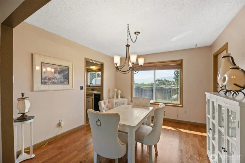 Property photo for 2716 8th Street Ne, East Wenatchee photo 10