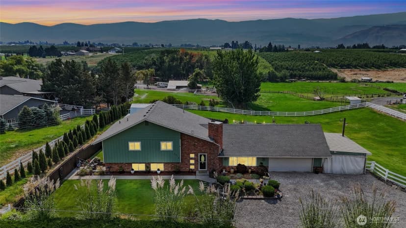 Property photo for 2716 8th Street Ne, East Wenatchee photo 39