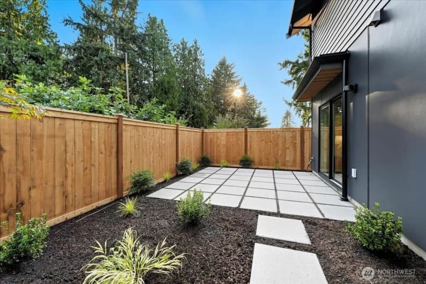 Property photo for 13049 39th Avenue Ne, Seattle photo 14