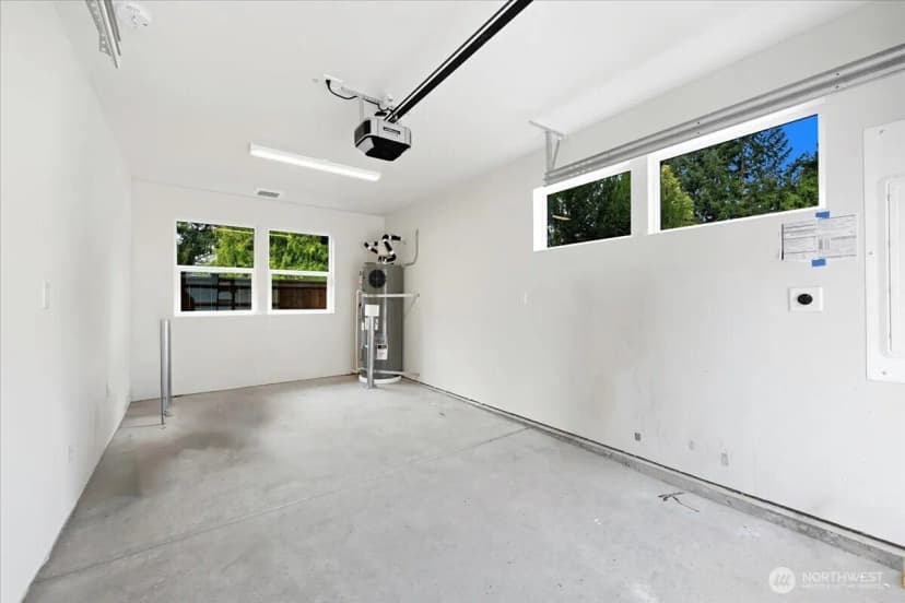 Property photo for 13049 39th Avenue Ne, Seattle photo 16
