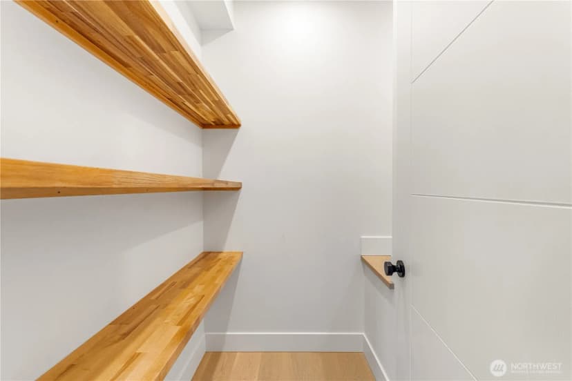 Property photo for 509 N 78th Street, Seattle photo 14