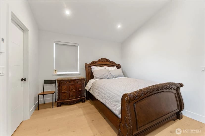 Property photo for 509 N 78th Street, Seattle photo 32