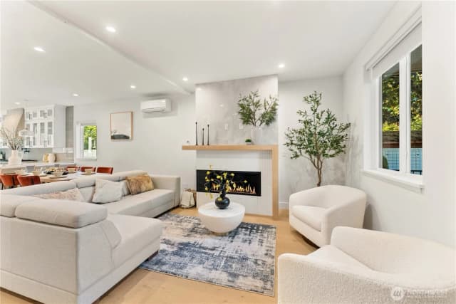 Property photo for 509 N 78th Street, Seattle photo 5