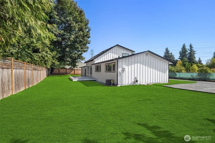 Property photo for 22841 32nd Avenue W, Brier photo 7