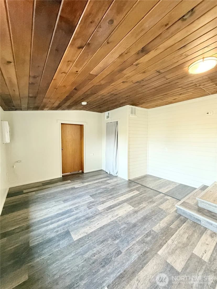 Property photo for 210 1st. Street, Riverside photo 11