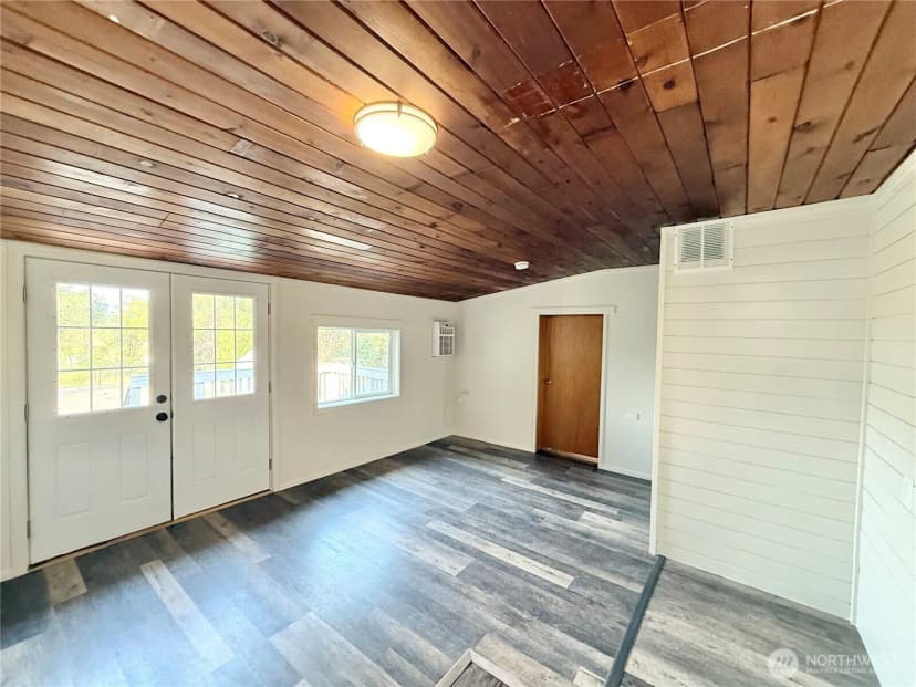 Property photo for 210 1st. Street, Riverside photo 13