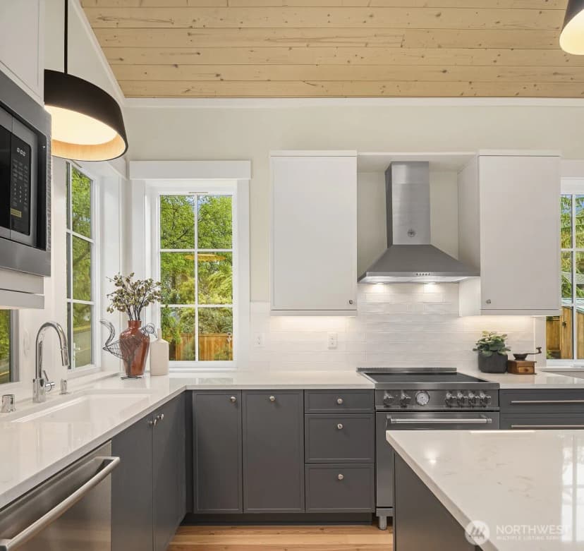 Property photo for 2224 Ne 125th Street, Seattle photo 10