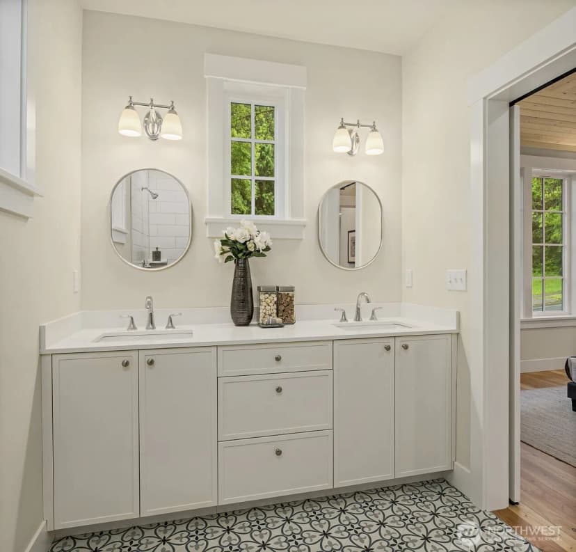Property photo for 2224 Ne 125th Street, Seattle photo 13