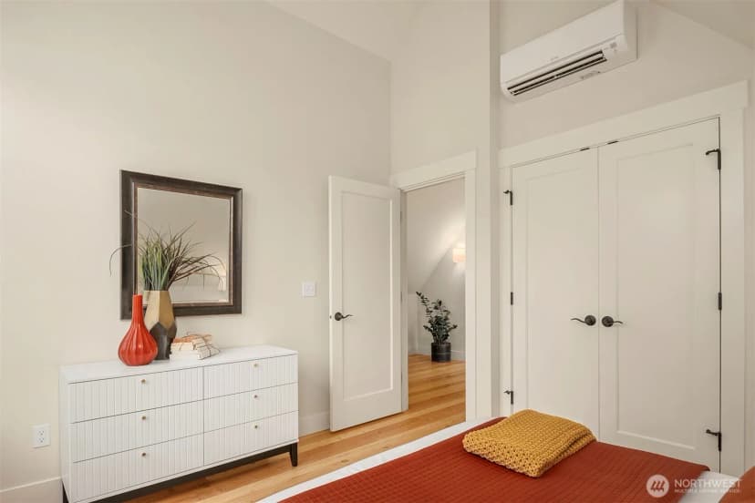 Property photo for 2224 Ne 125th Street, Seattle photo 19