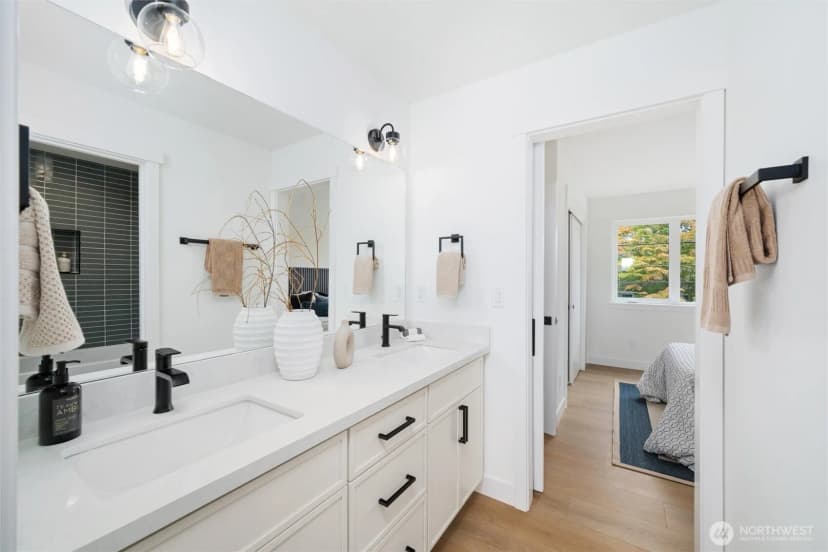 Property photo for 11256 Evanston Avenue N, Seattle photo 20