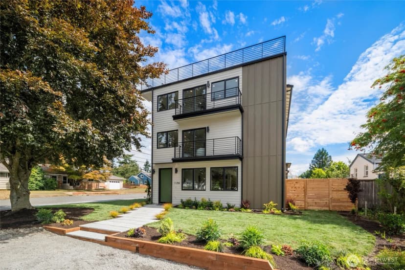 Property photo for 11256 Evanston Avenue N, Seattle
