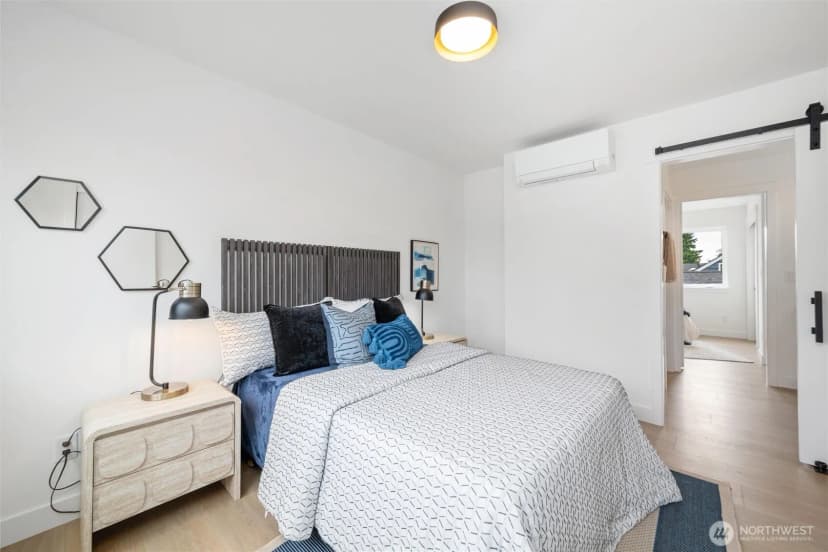 Property photo for 11256 Evanston Avenue N, Seattle photo 19