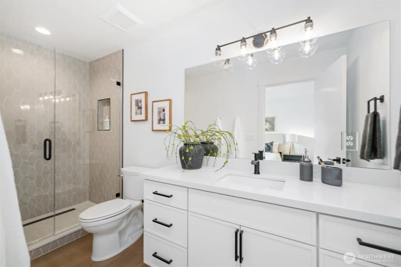 Property photo for 11256 Evanston Avenue N, Seattle photo 28