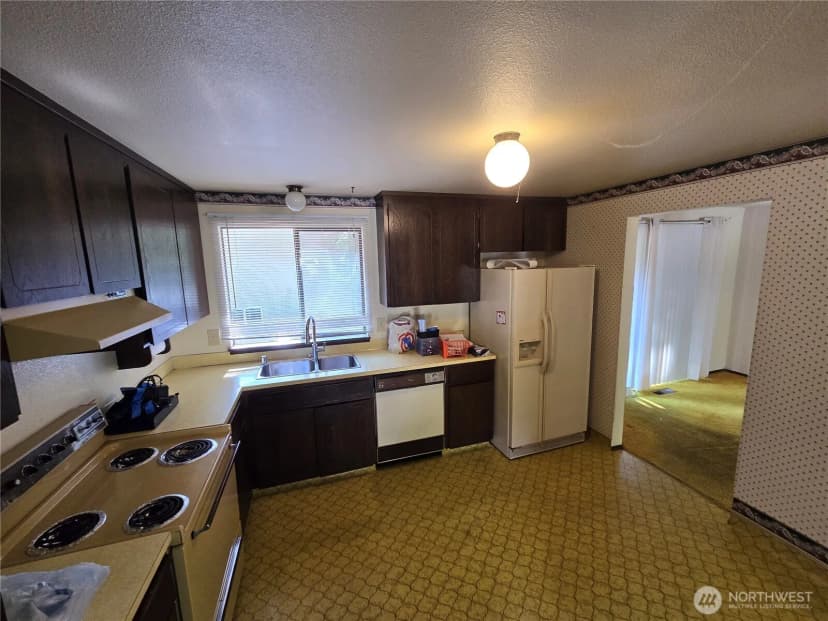 Property photo for 6420 141st Street Sw, Edmonds photo 4