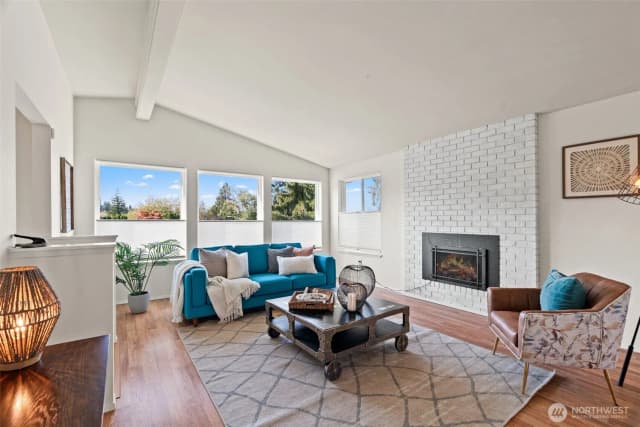 Property photo for 721 Elm Place W, Edmonds photo 5