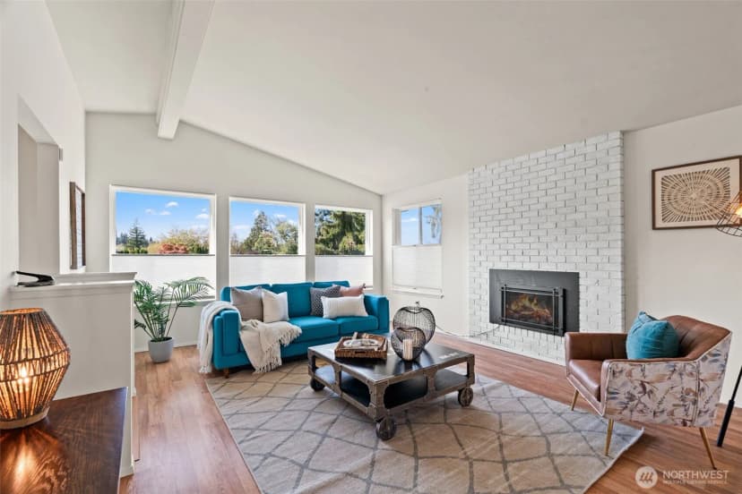 Property photo for 721 Elm Place W, Edmonds photo 5
