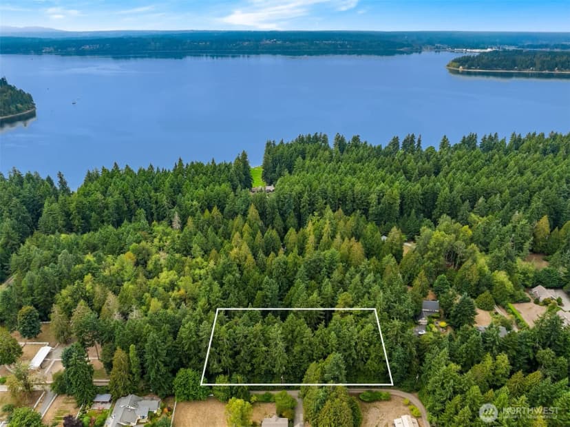 Property photo for 13098 Manzanita Road Ne, Bainbridge Island photo 39