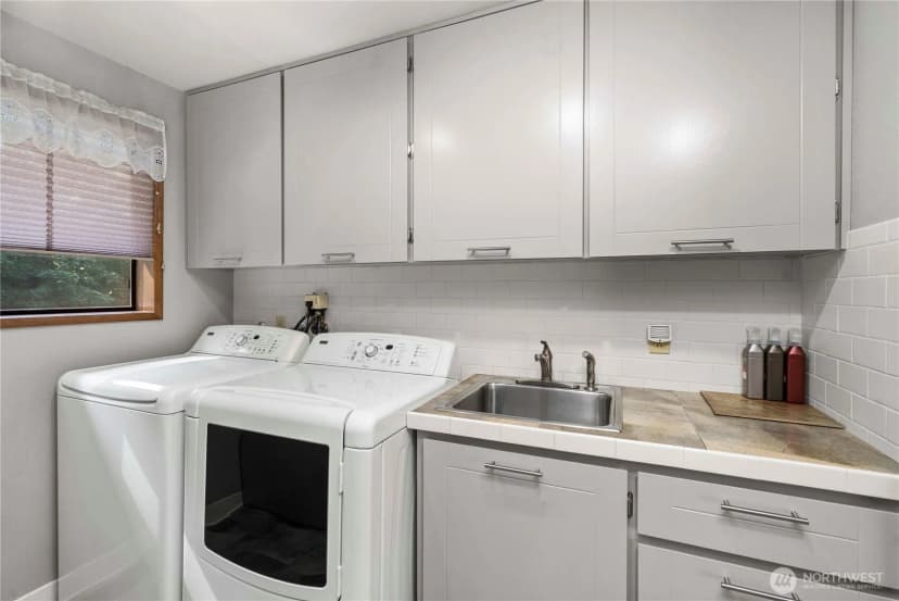 Property photo for 1709 Ne Chelsea Lane, Bremerton photo 19
