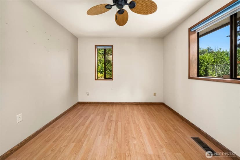 Property photo for 1709 Ne Chelsea Lane, Bremerton photo 25