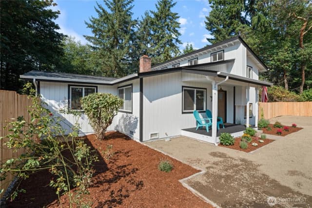 Property photo for 10183 Frontier Place Nw, Silverdale photo 5